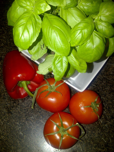 WHAT’S IN THE LUNCHBOX?