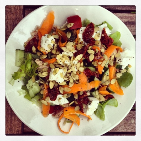 “Everything I like “- Salad & lazy day